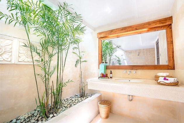 gili villas bathroom